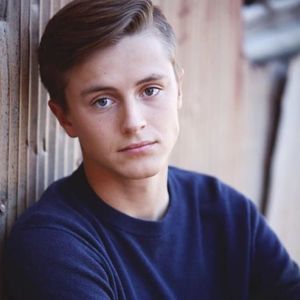 Meet your Posher, Logan